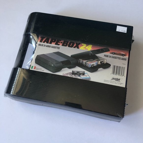 VINTAGE NWT Made in Italy Retro Cassette Case